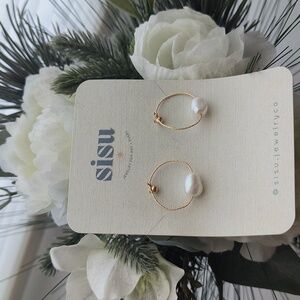 Women's sisu Earrings (NEW)